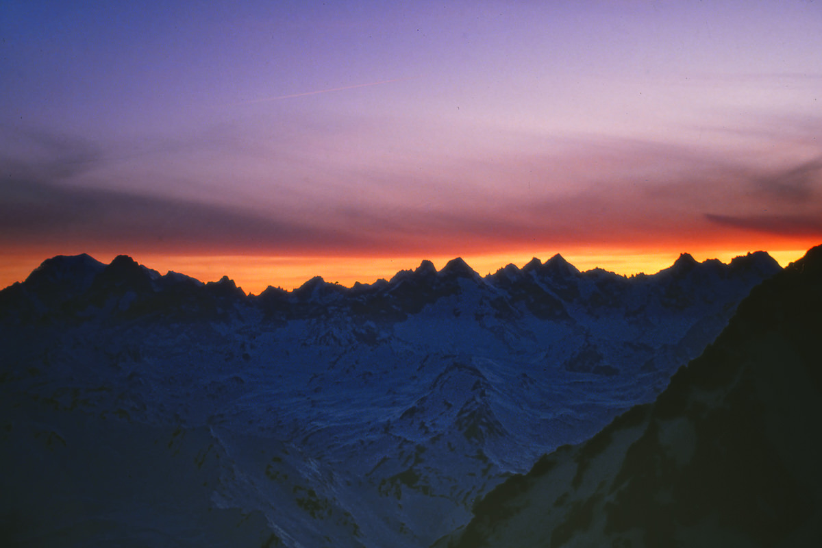 sunset photographed from the Cabane de Valsorey